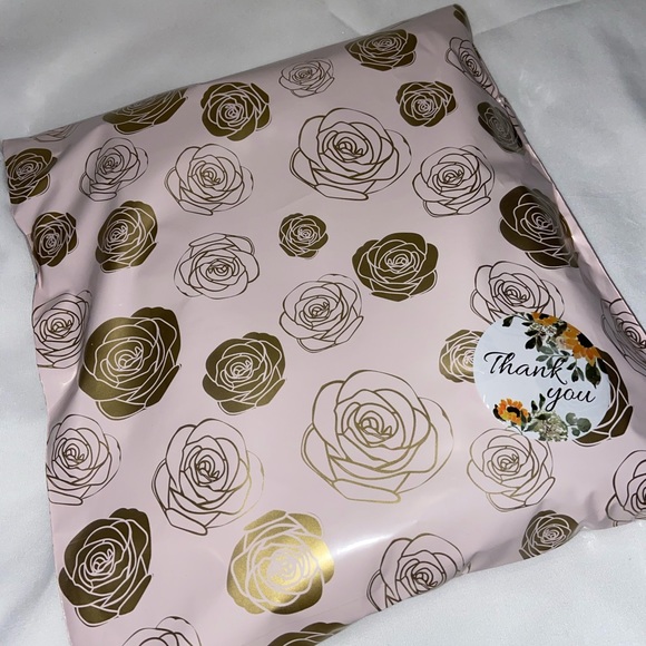 Packaging🌻💛 - Picture 3 of 9